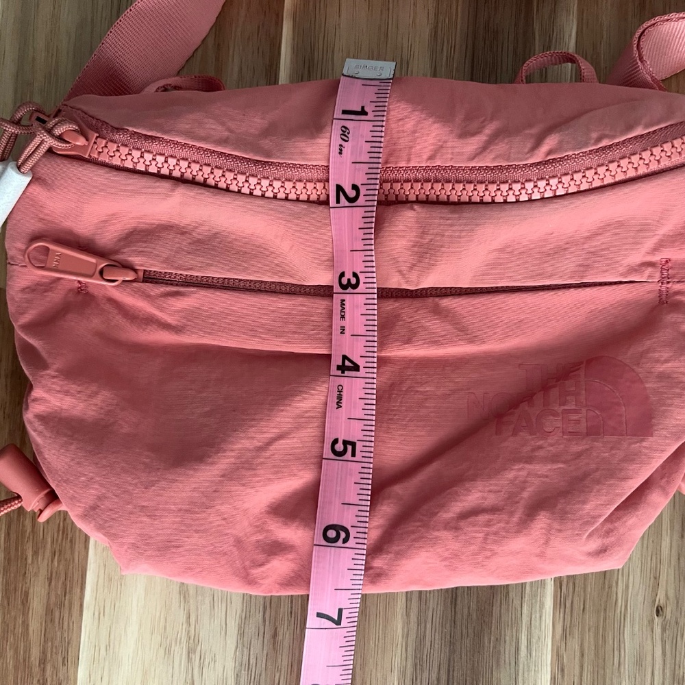 The North Face Never Stop Belt Bag - Picture 11 of 11